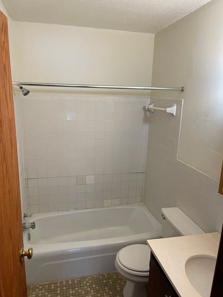 Evergreene Apartments - Photo 2 of 12