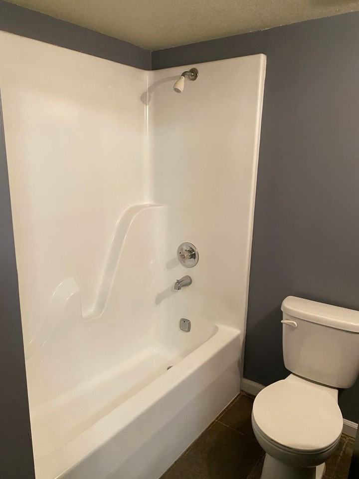 2200 - Photo 7 of 10