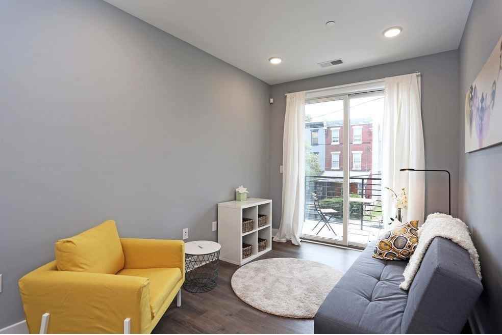 3925 Haverford Ave - Photo 3 of 50