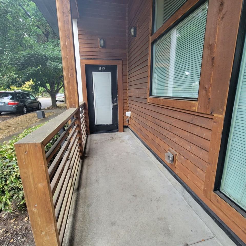 4720 NE Glisan St. - Photo 3 of 30