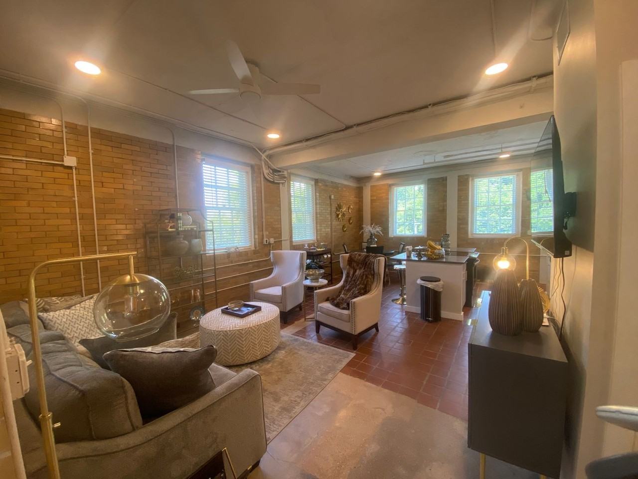 The Marine Residence - Photo 2 of 50