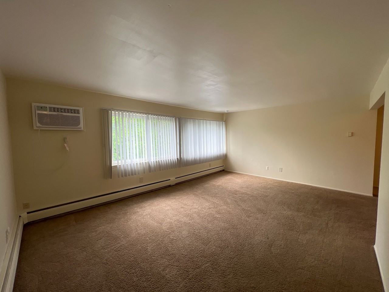 Pickford Place Apartments - Photo 4 of 17