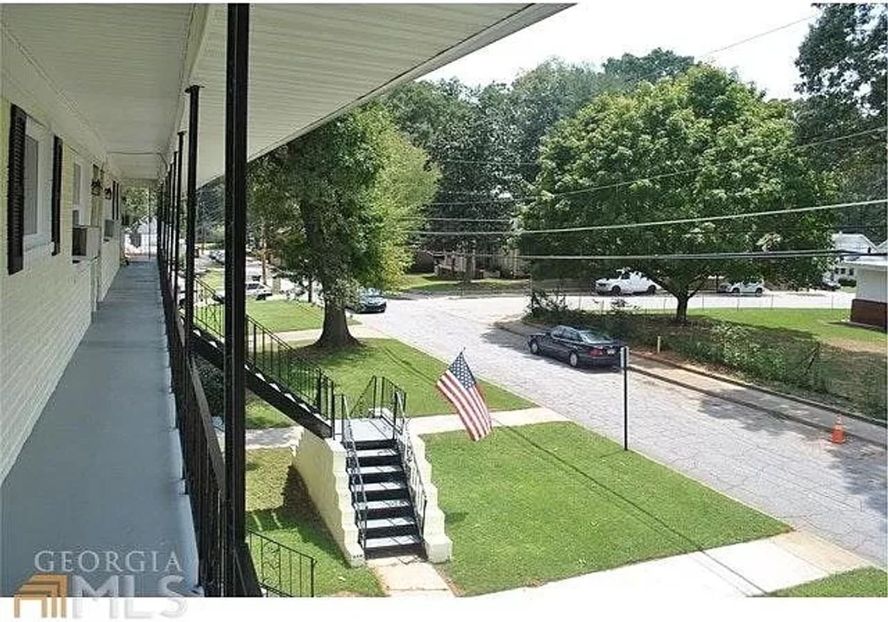 Marina Apartments - Photo 2 of 11