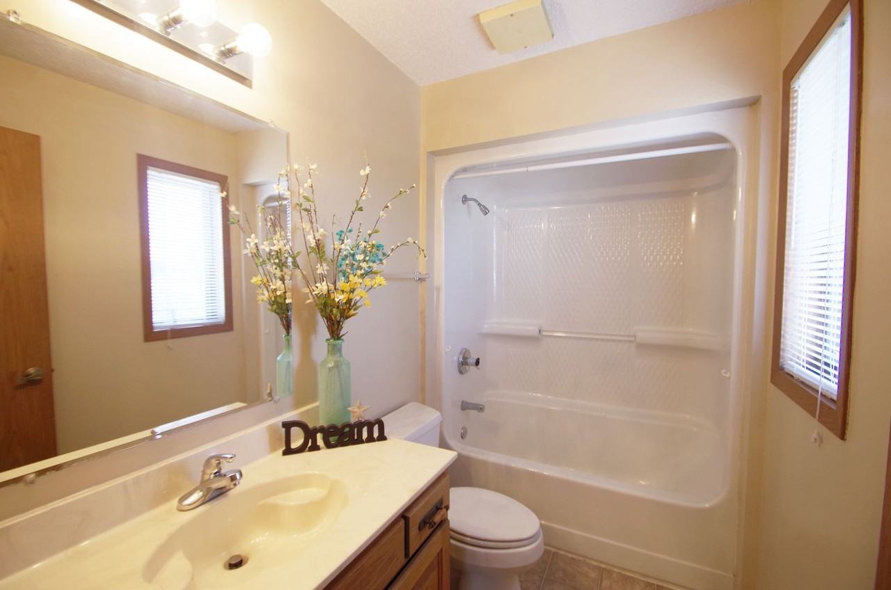 Capitol Apartments - Photo 7 of 18