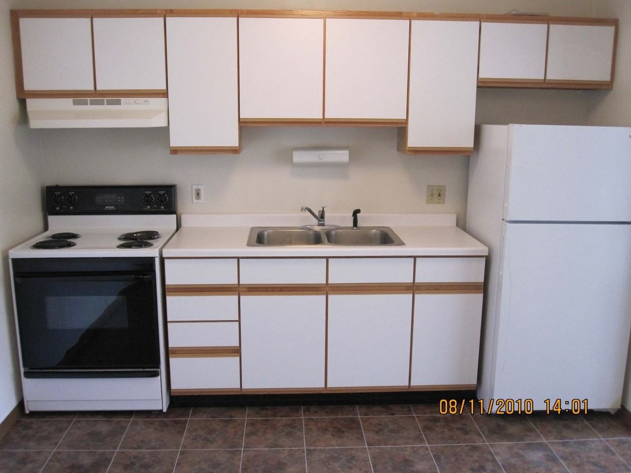 Oakridge Darien Apartments - Photo 3 of 3