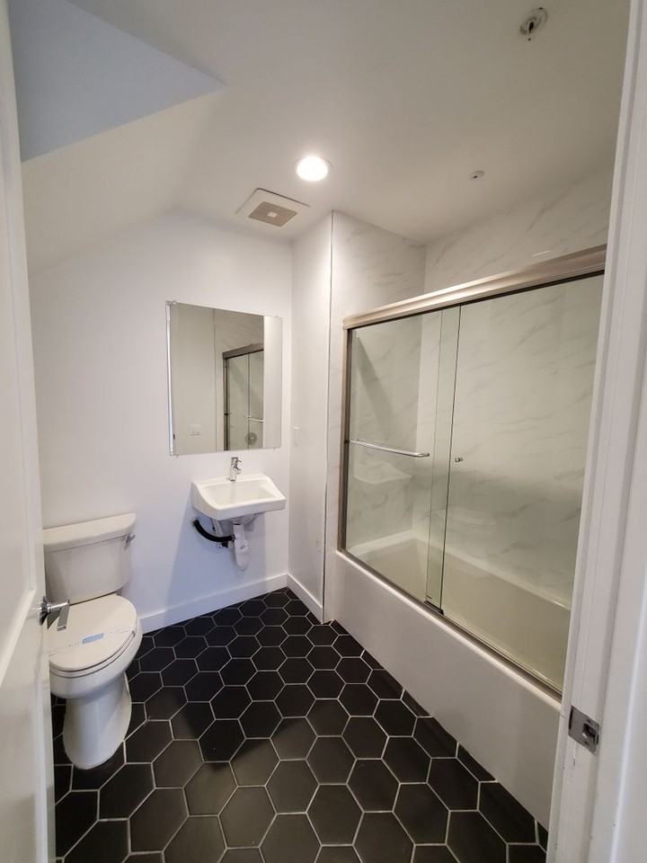 519 N Normandie Ave - Photo 2 of 12