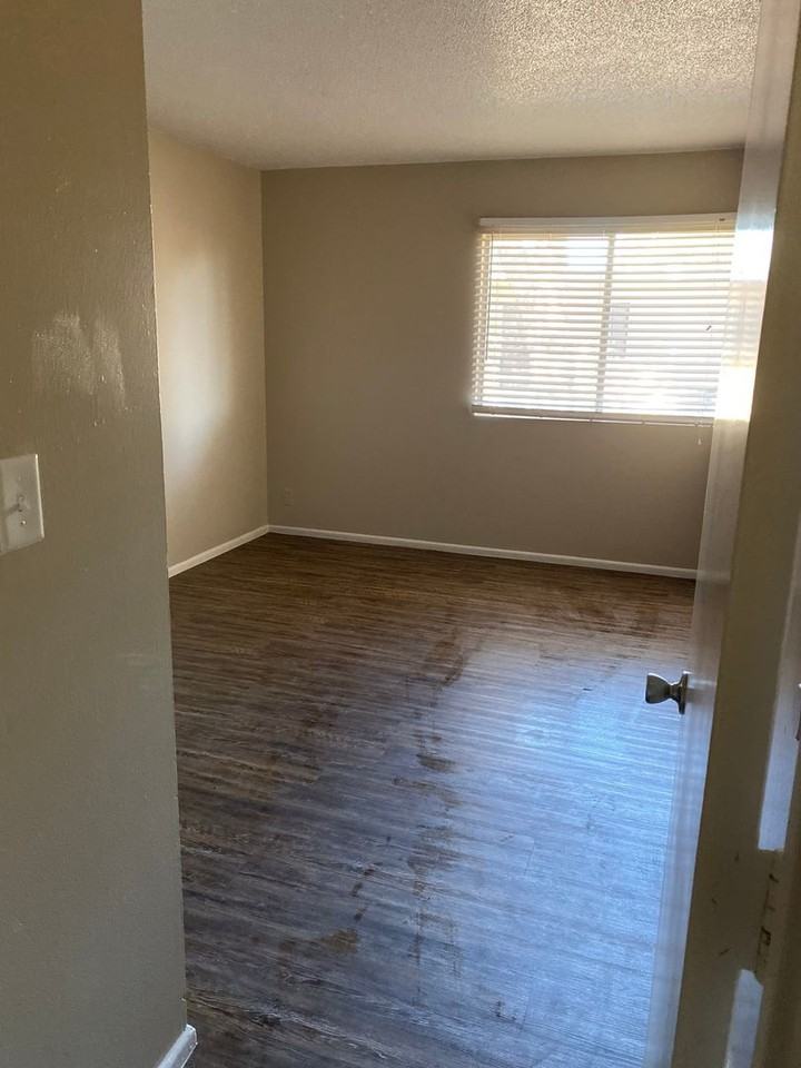 Midland Towers Apartments - Photo 5 of 47