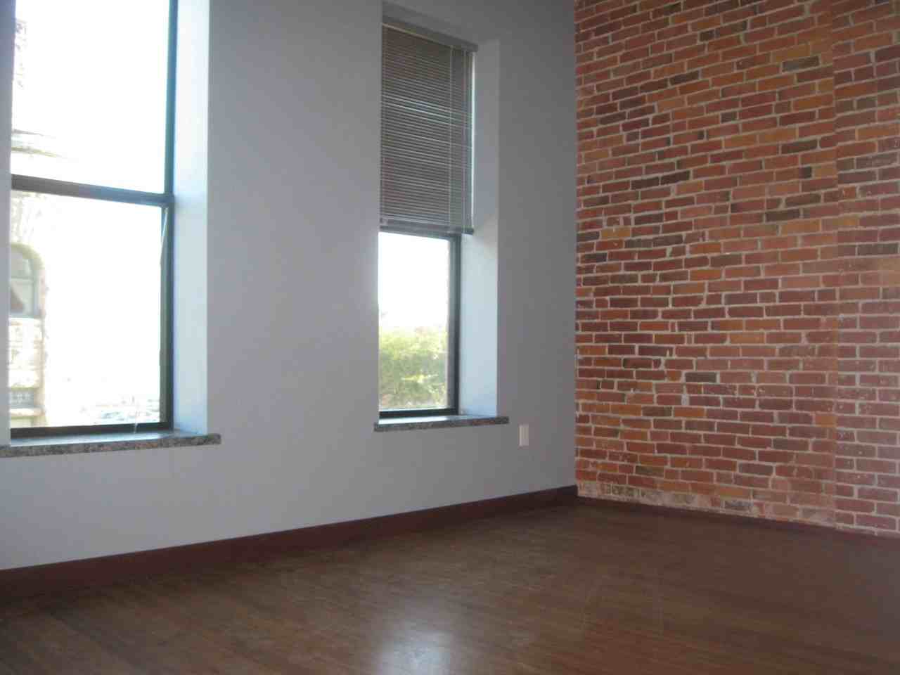 Office/Retail Space Available - Photo 7 of 9