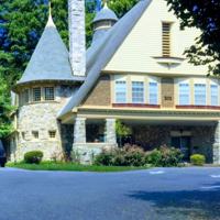 featured image of 220 N President Ave