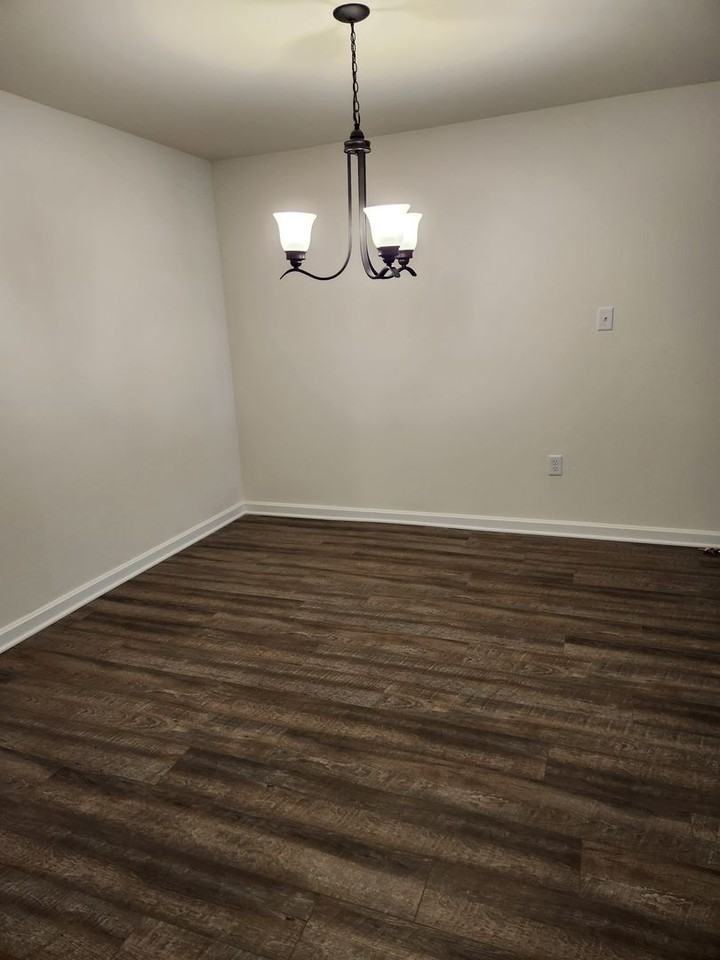 Williamson Square (06wi) - Photo 2 of 48