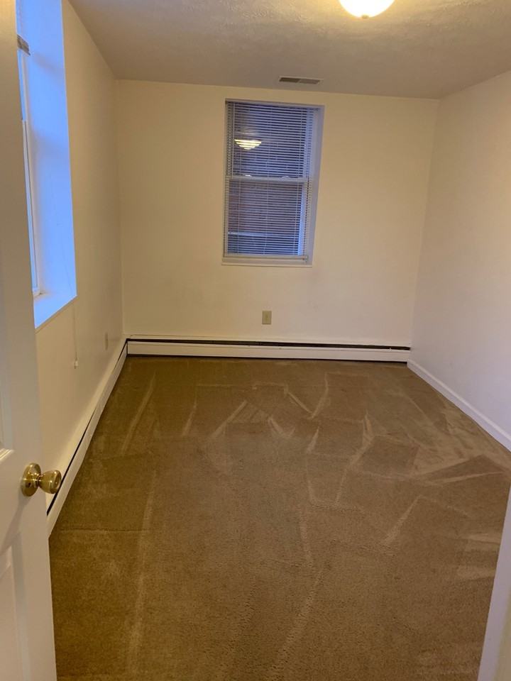 High Street - Photo 2 of 8