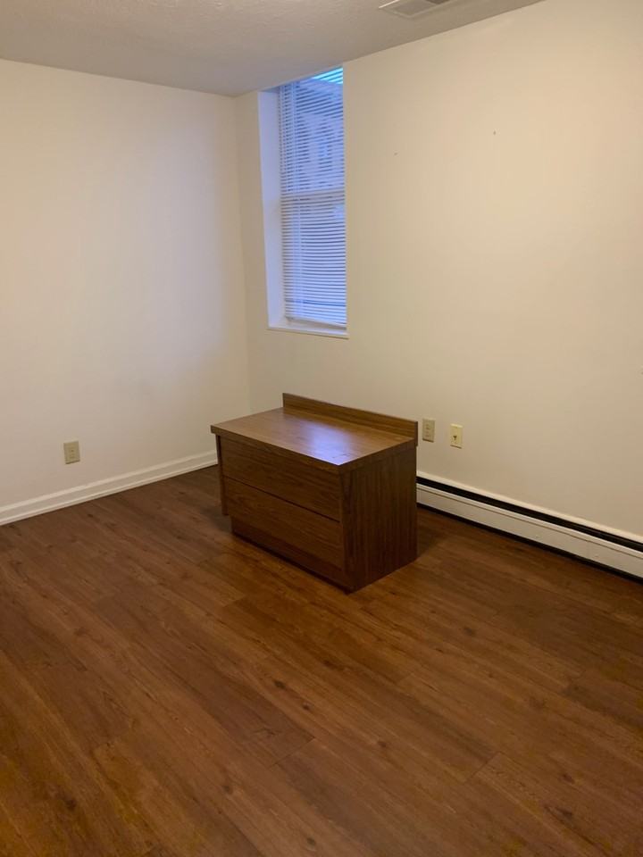 High Street - Photo 6 of 8