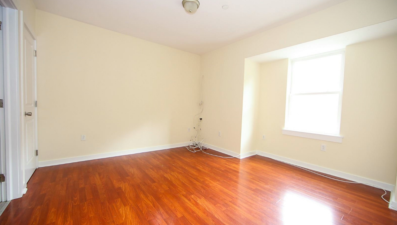 1540-42 N Willington St - Photo 2 of 18