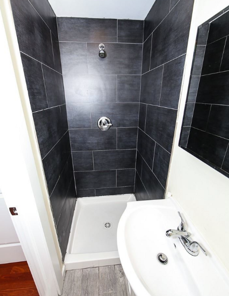 1540-42 N Willington St - Photo 4 of 18