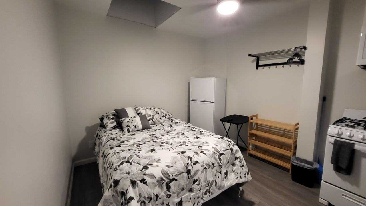 Commercial Office - Photo 6 of 50