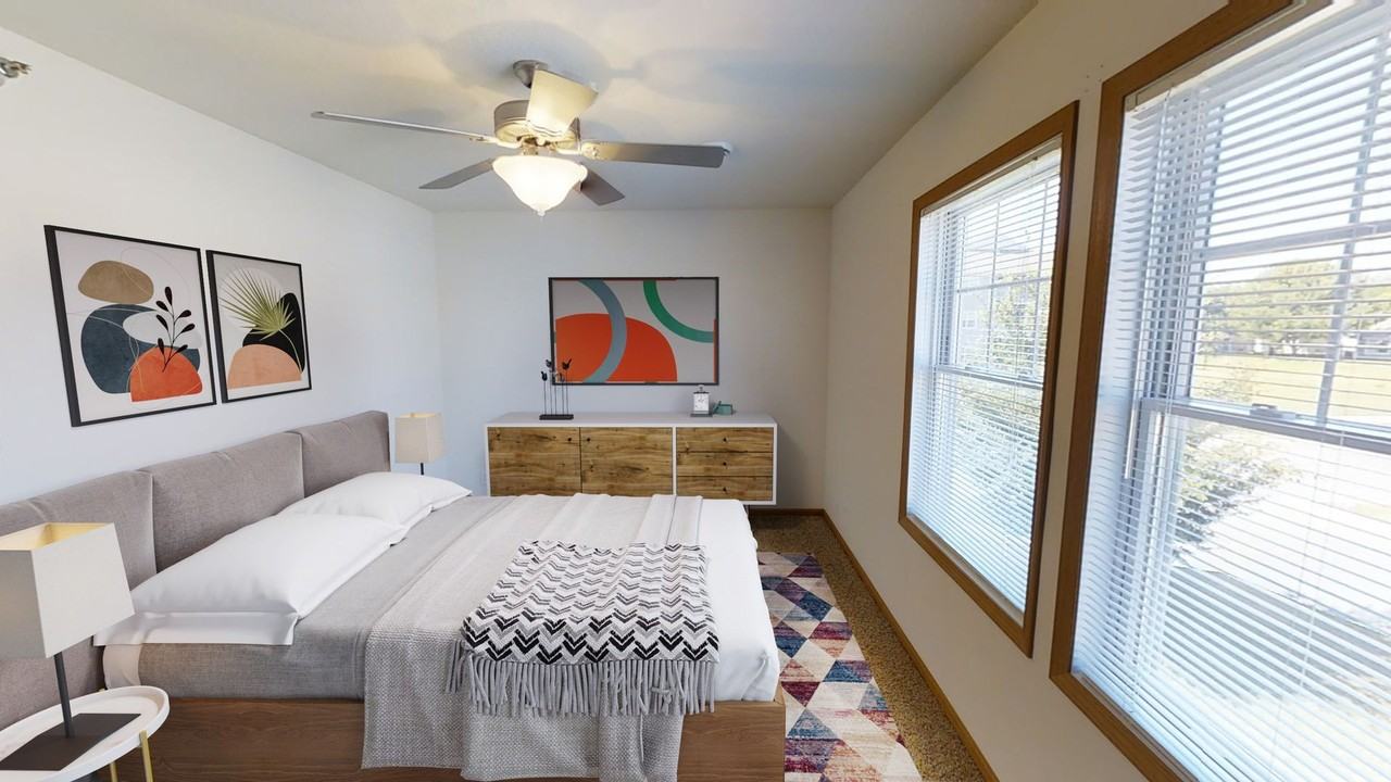 1329 Mayfield - Photo 4 of 10