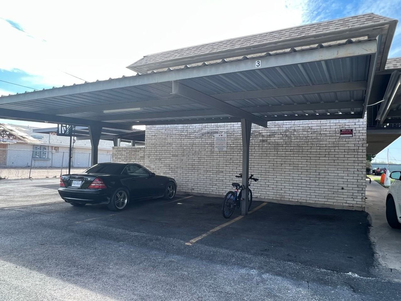 206 N. Montevideo Ave. - Photo 5 of 6