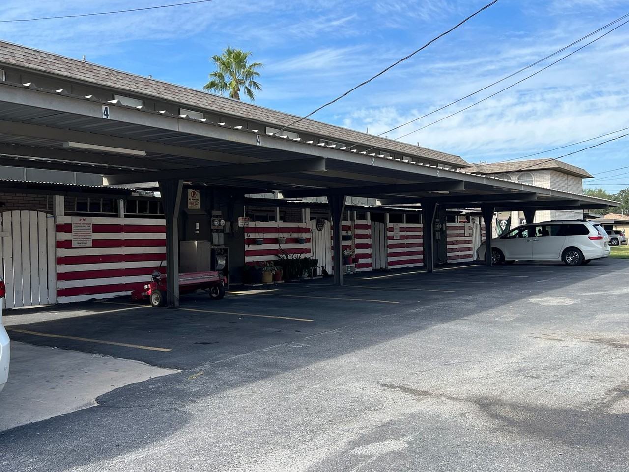 206 N. Montevideo Ave. - Photo 6 of 6