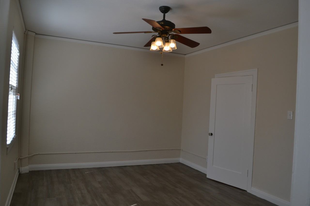 CB Executive Residences, LLC - Photo 4 of 36