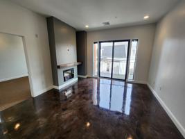 featured image of 10 Front St