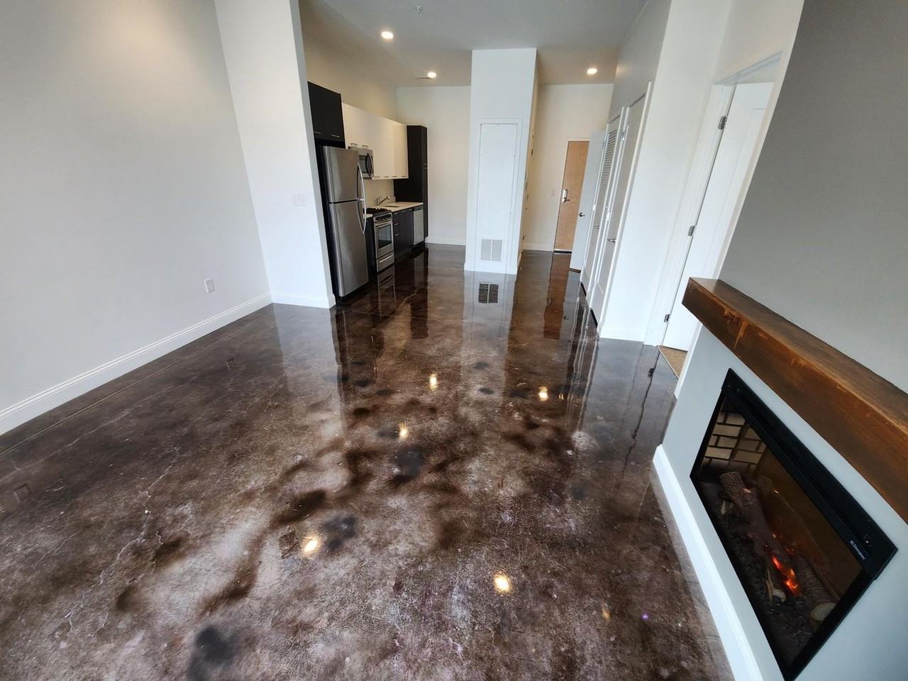 Ten Front - Photo 3 of 44