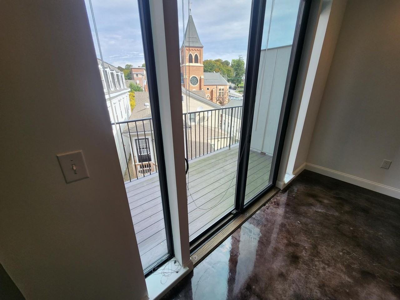 Ten Front - Photo 7 of 44