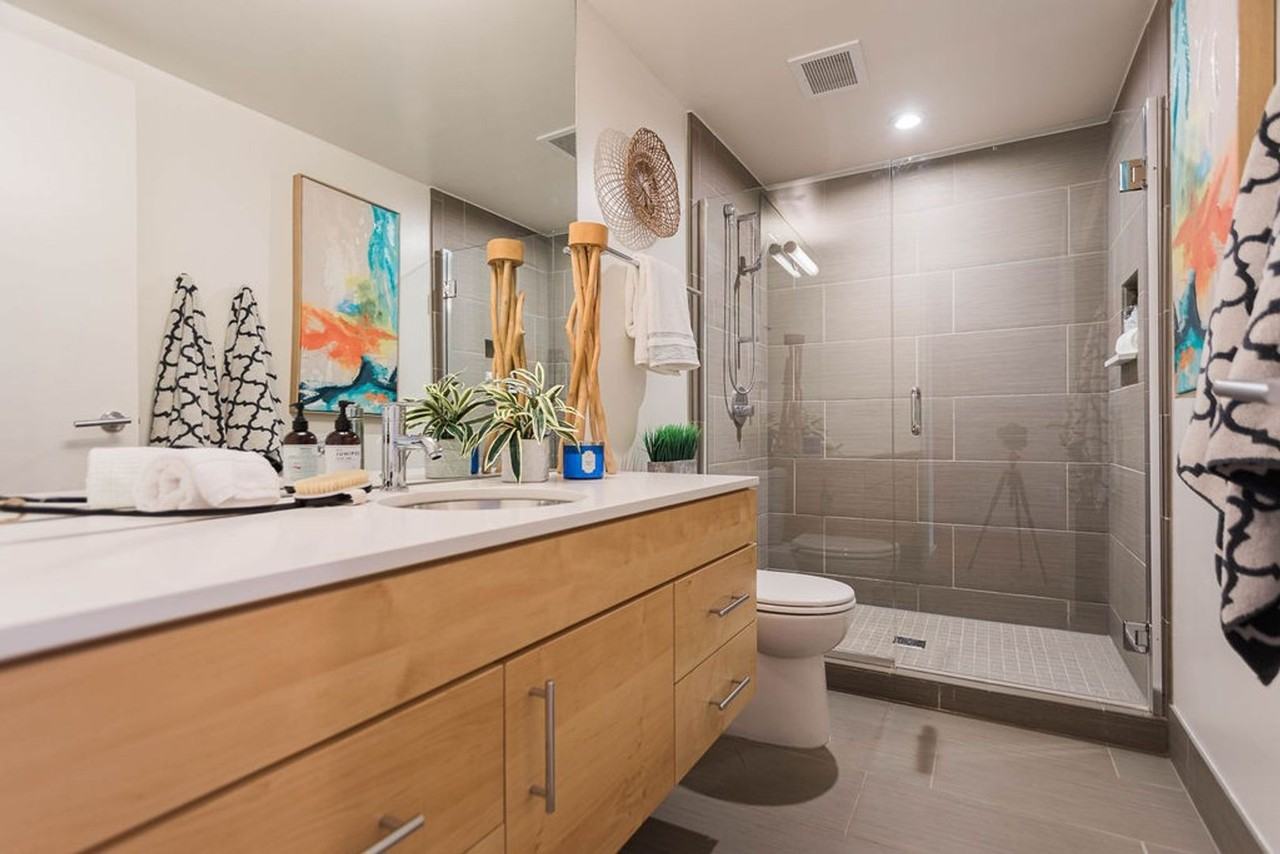 1201 N Francis Ave - Photo 7 of 46