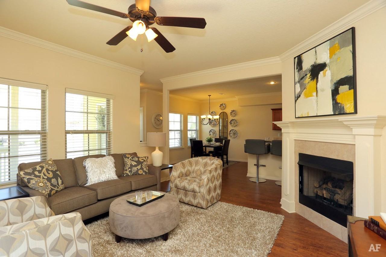 The Row @ Arkansas - Photo 4 of 12