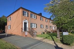 featured image of 2114 Ivy Rd #13