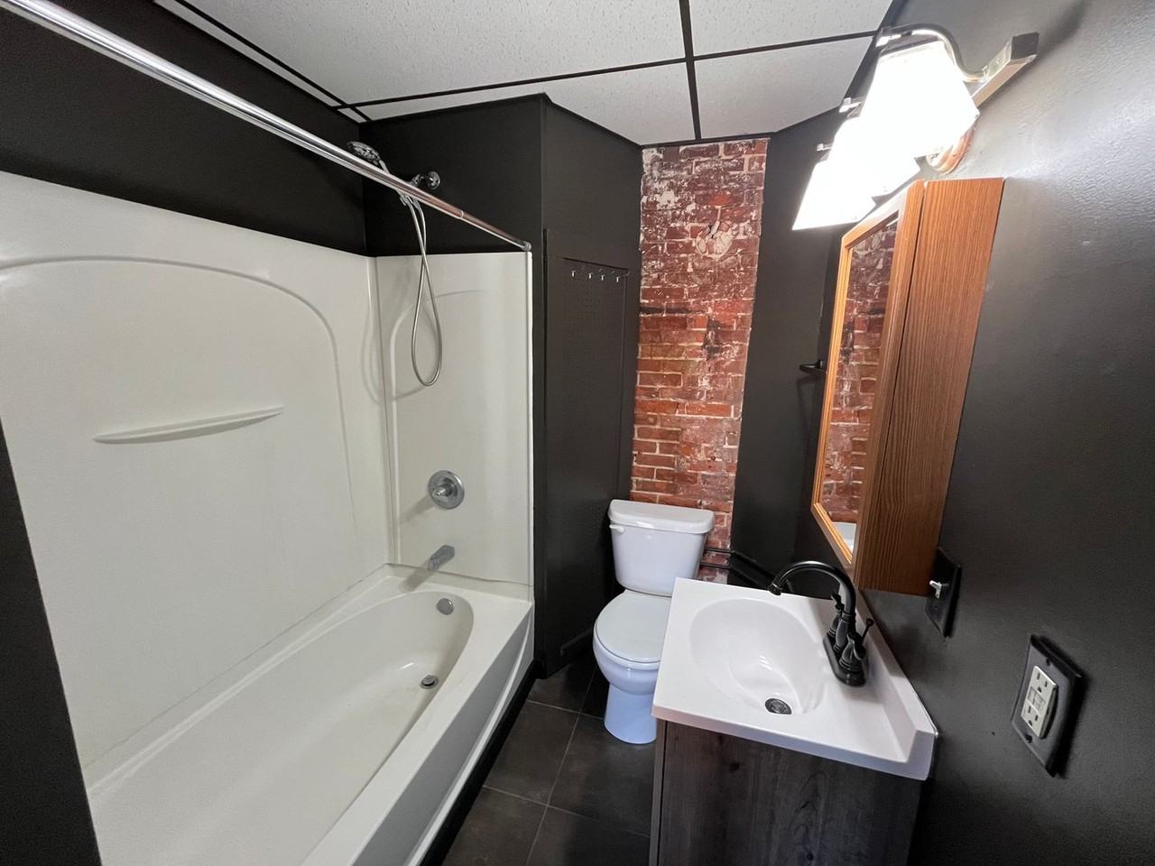 227 N Minnesota - Photo 7 of 8