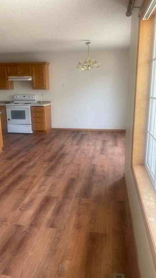 Pine Crest Townhomes Apartments 1702 8th St Ne, Staples, MN 56479