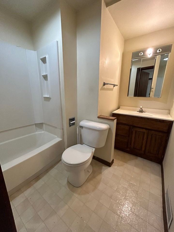 1502 Madison St #1 - Photo 2 of 11