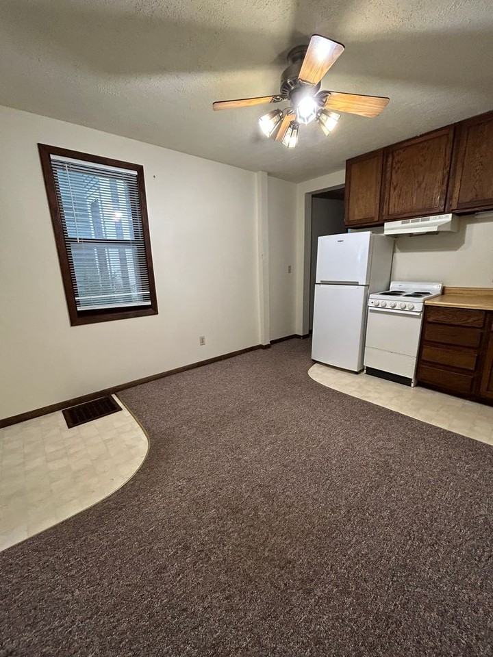 1502 Madison St #1 - Photo 7 of 11