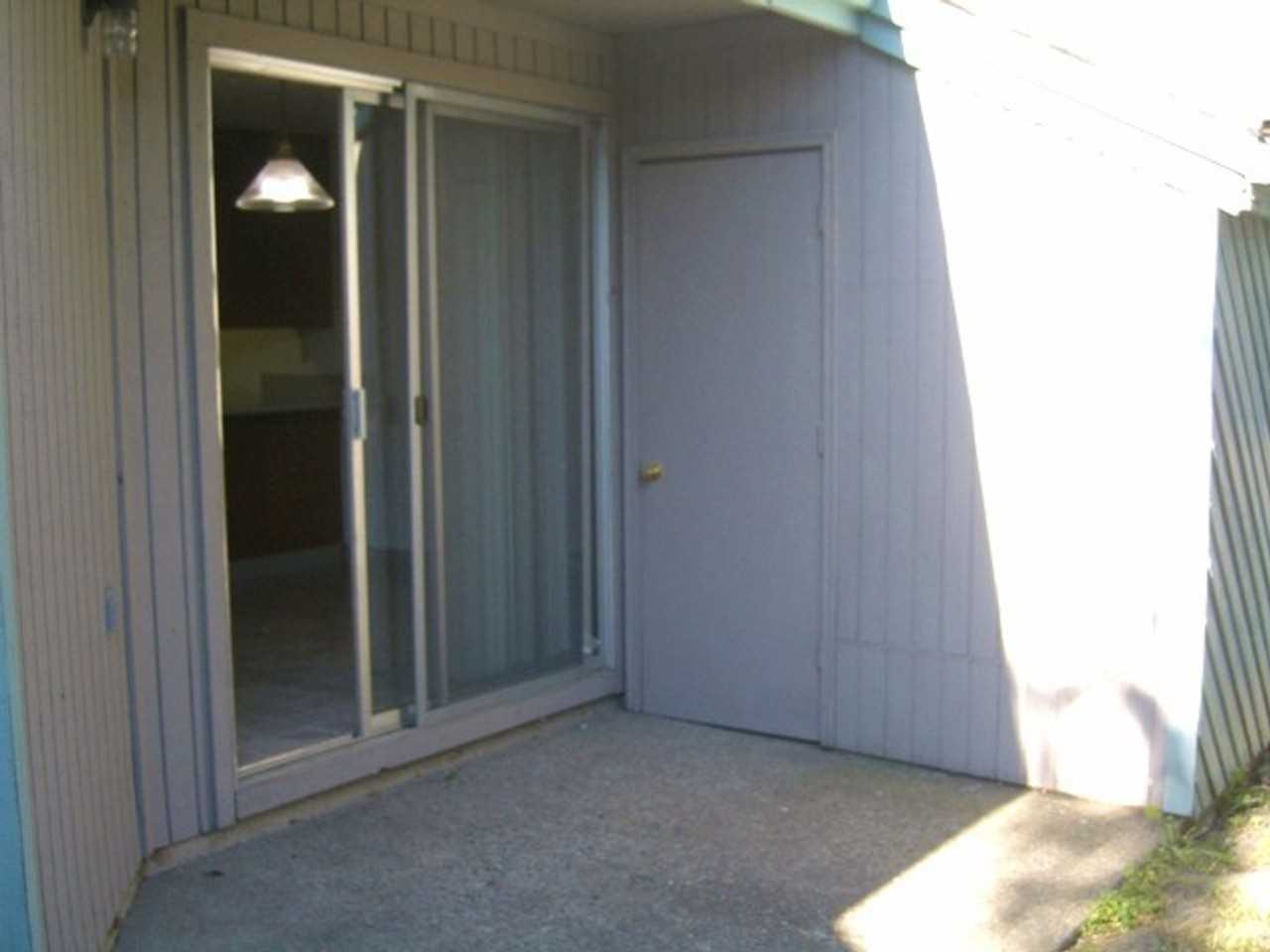 Tiffany Terrace Condos - Photo 6 of 14