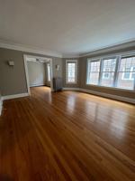 featured image of 1509 Hinman Ave