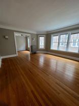 Beautiful Vintage Apartments Near Downtown Evanston - Photo 1 of 1