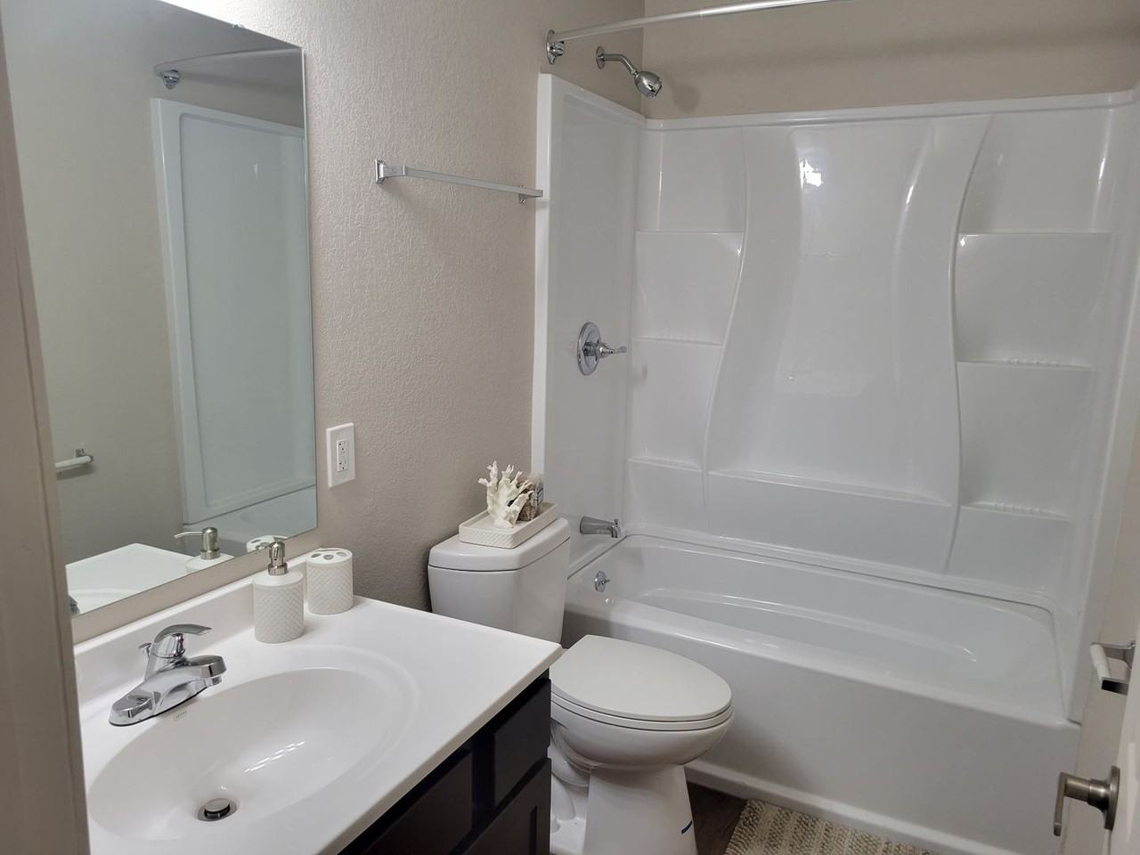 Park North STL - Photo 4 of 6