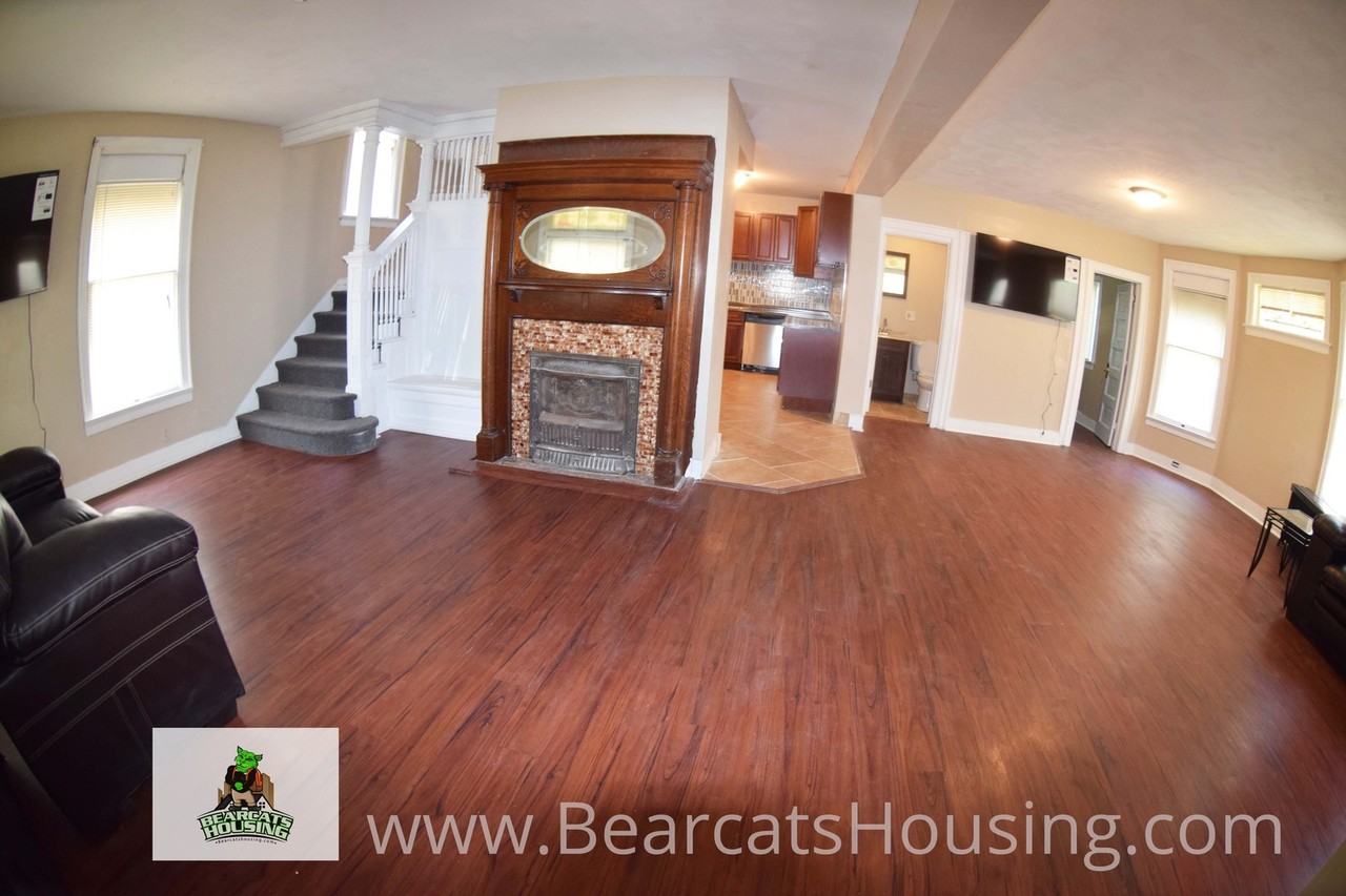 73 Leroy - Photo 3 of 44