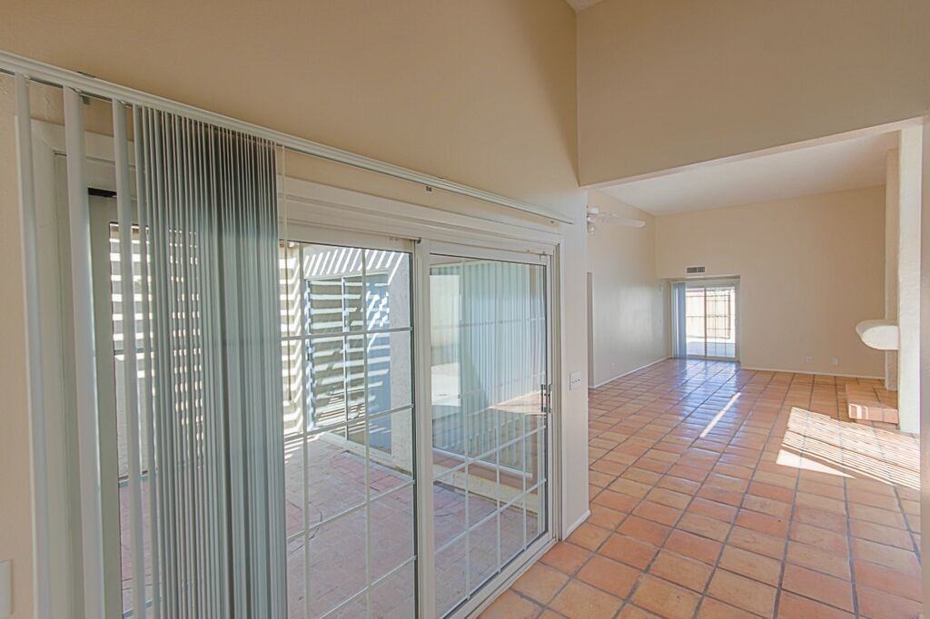 3034 W Altadena Ave - Photo 3 of 14