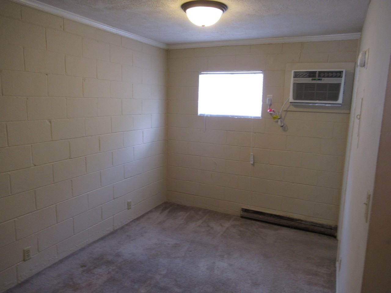 University Apartments - Photo 3 of 7