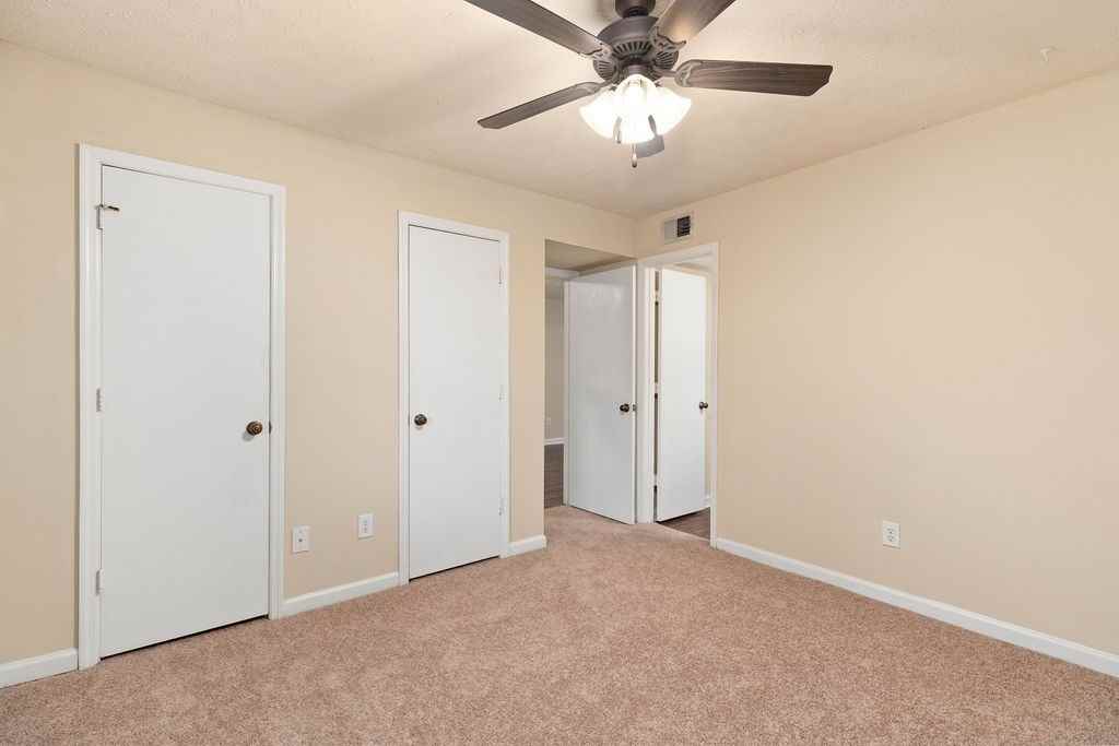 Allenwood Apartments - Photo 3 of 9