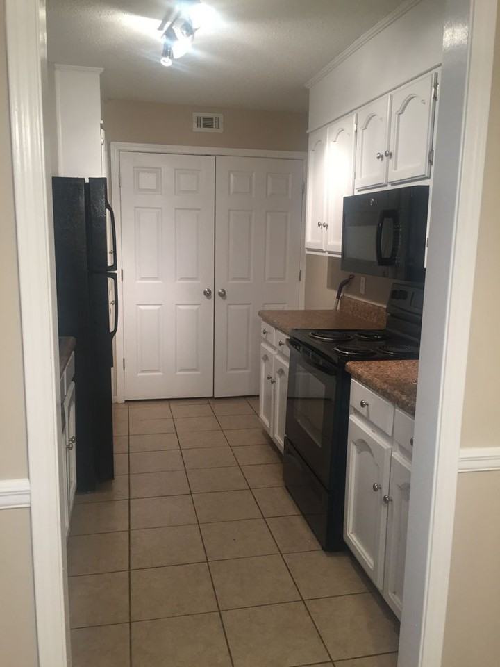 Bridgeport Apartments - Photo 5 of 12