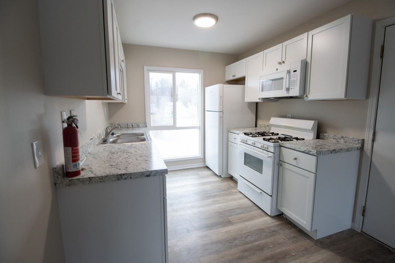 Eastgate Apartments - Photo 2 of 15