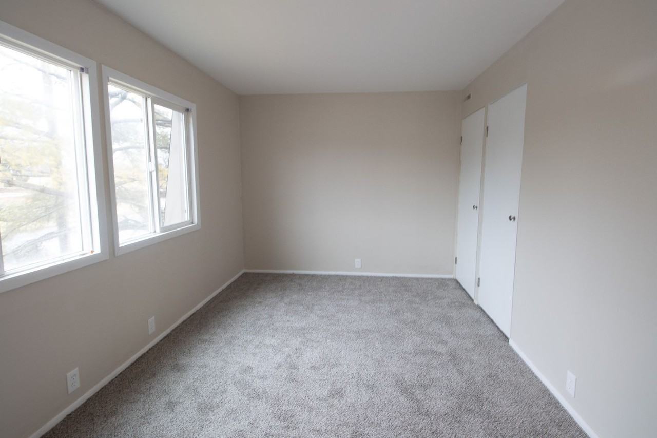 Eastgate Apartments - Photo 3 of 15