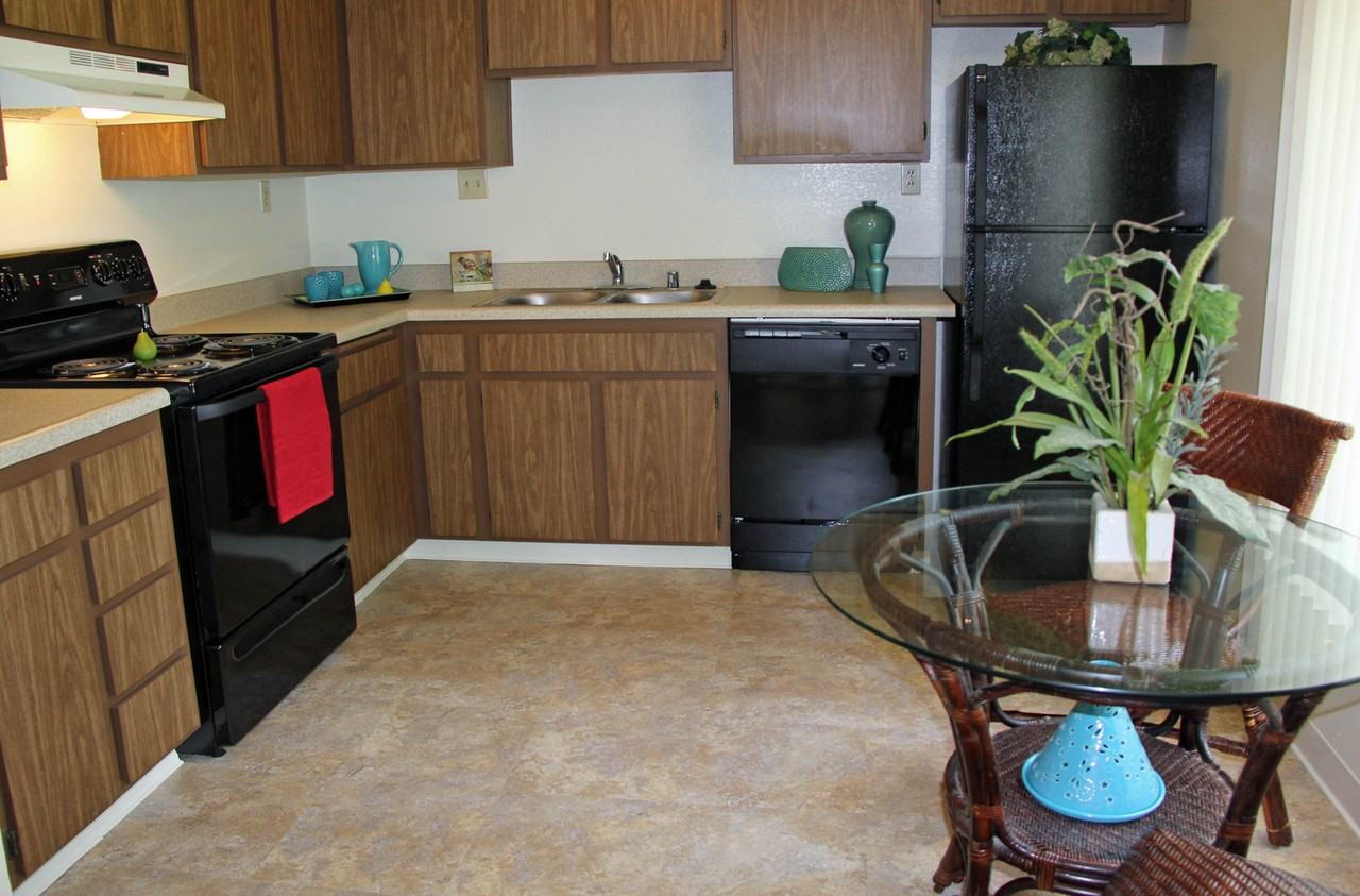 PARKWOOD APARTMENTS - Photo 2 of 29