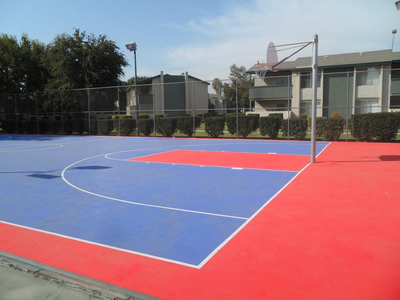 PARKWOOD APARTMENTS - Photo 5 of 29