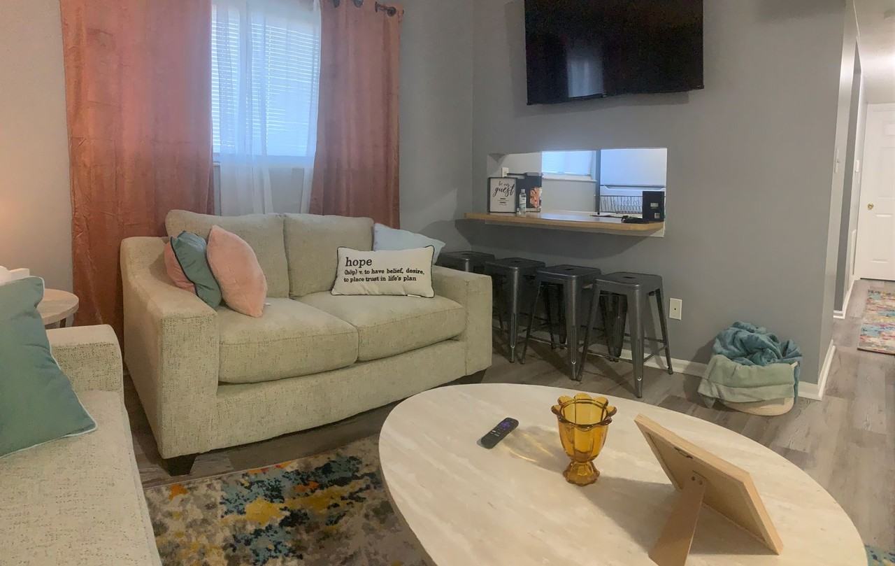 1510 Bonita - Photo 3 of 19