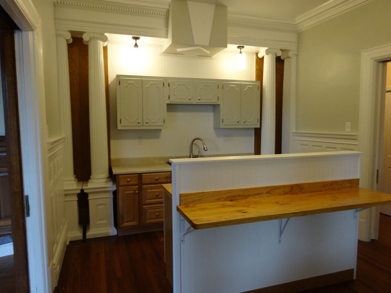 220 Graham Street - Photo 2 of 18