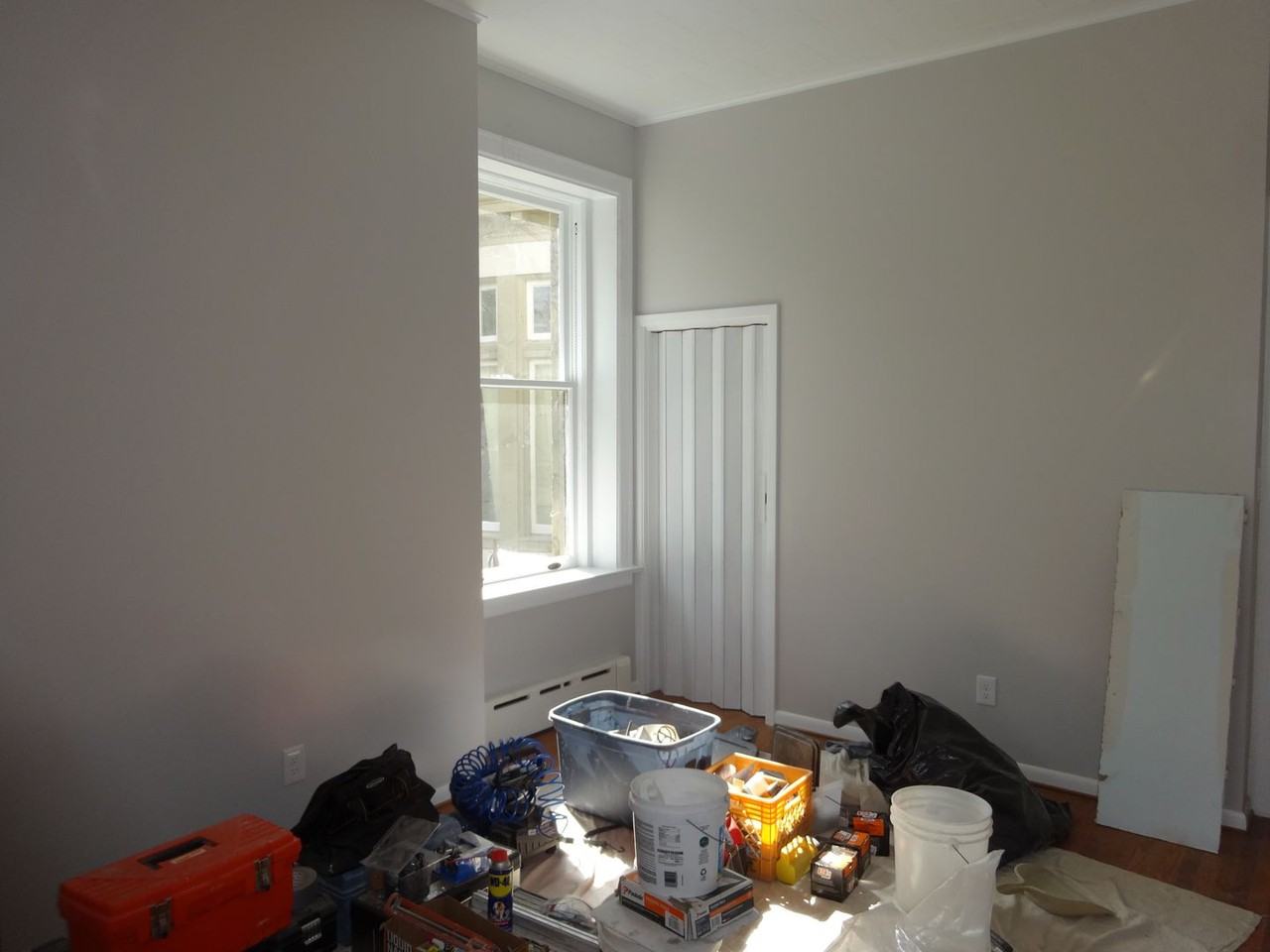 220 Graham Street - Photo 4 of 18