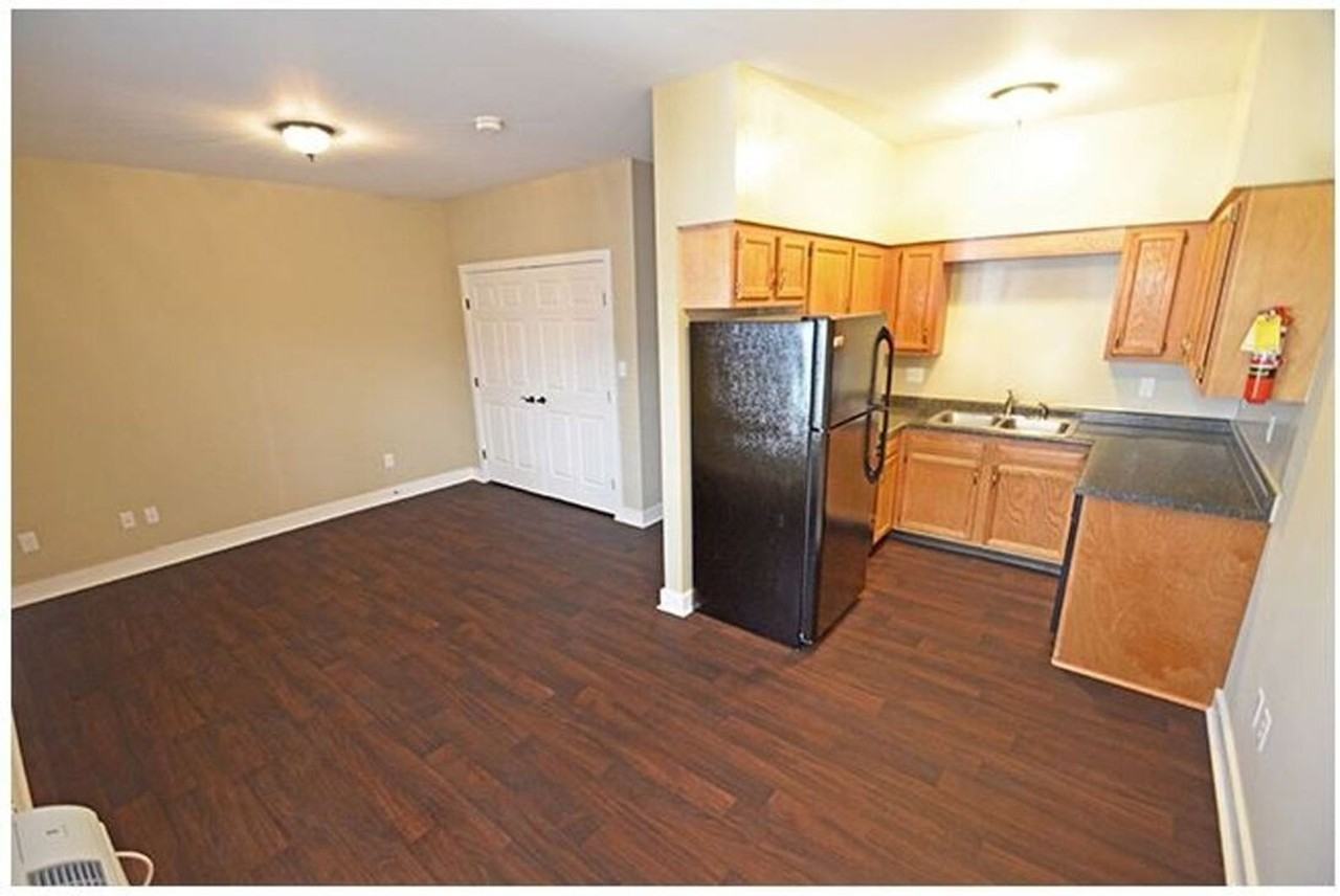 200 South Madison Street - Photo 3 of 16